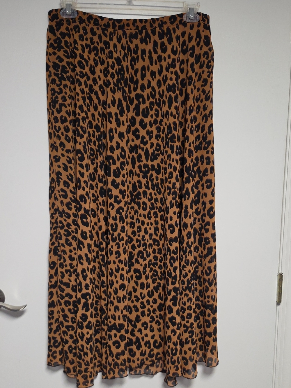 DR2 Leopard-Print Flowy Maxi Skirt in Brown and Black Size L